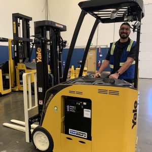 Medical Supplies Distribution Center: Lithium Power Solution Reduced the Total Cost of MH Inventory Ownership by 22% Medical Supplies Distribution Center: Lithium Power Solution Reduced the Total Cost of MH Inventory Ownership by 22%